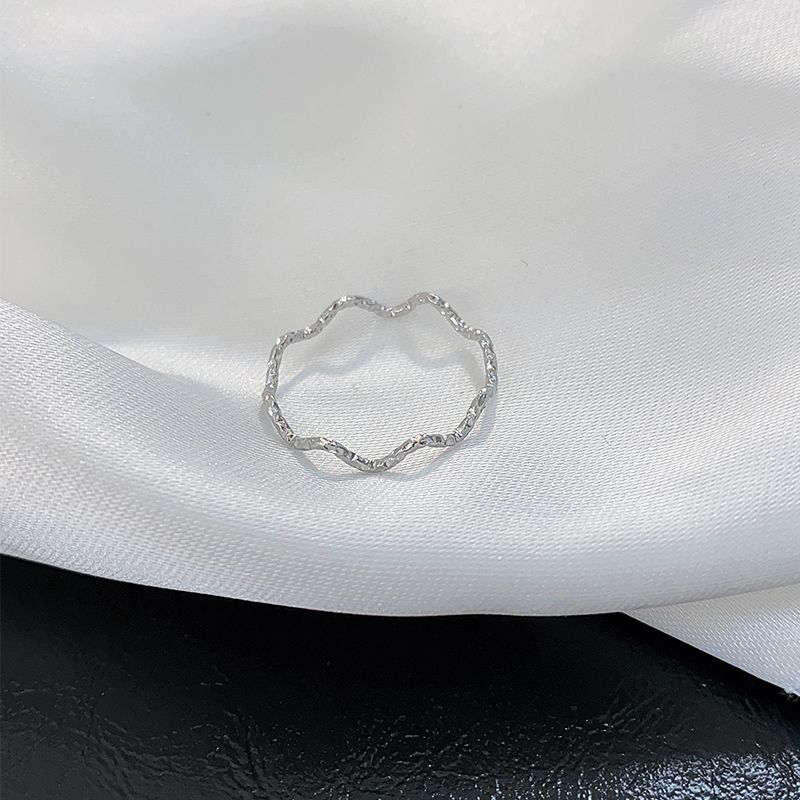 「チタンスチール 色落ちしない 波打ち模様 親友リング」