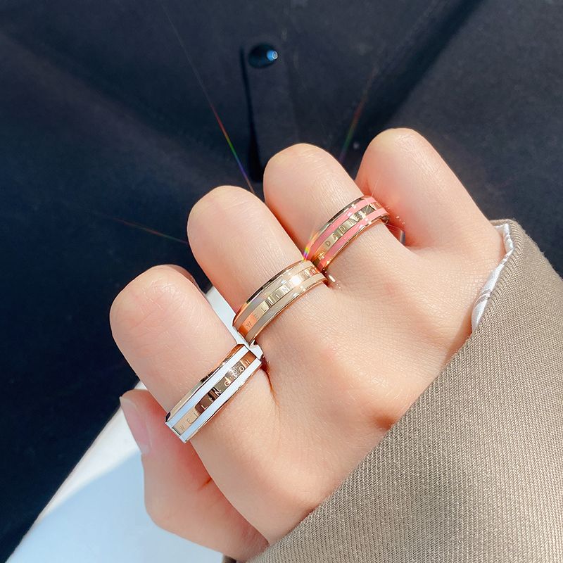 「チタンスチール 色落ちしない ローズゴールド セラミック撞色 アルファベット 親友リング カップルペアリング インスタ風」