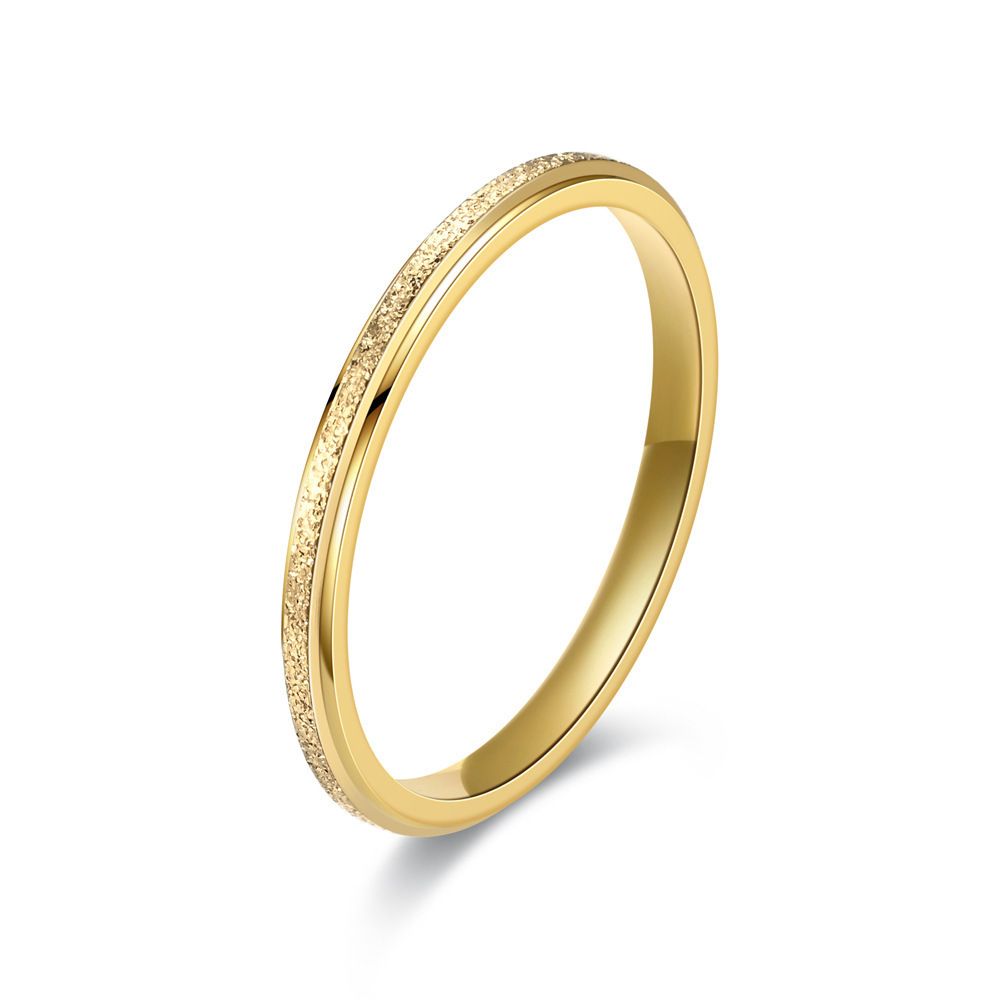 「チタンスチール無地リング 磨砂ゴールド 色落ちしない！インスタ風 女性用 人差し指 / 小指用 韓国風 カップルプレゼント」